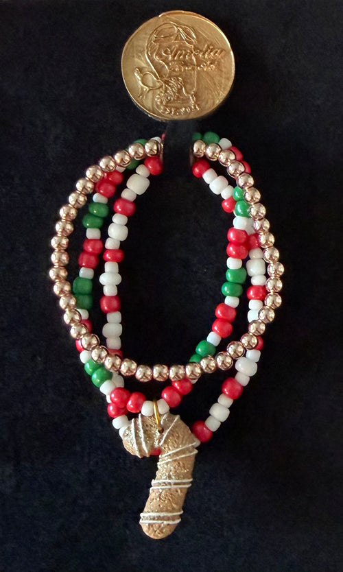 Cane handcrafted red, white, green & gold Christmas beaded bracelet with gingerbread candy cane charm — Amelia Heir Art
